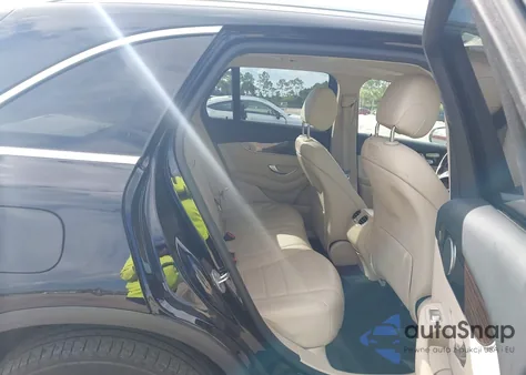 2018 Mercedes-Benz Glc 300 4Matic from USA, damaged, VIN WDC0G4KB1JV024548